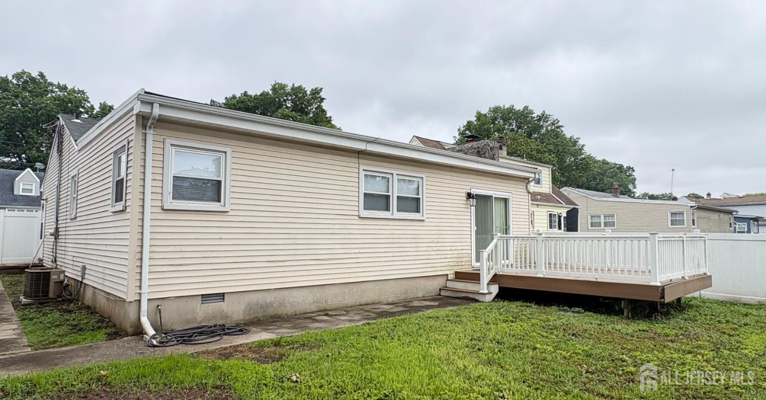 61 Rose Street Edison, NJ 08817 - Photo 17 of 17