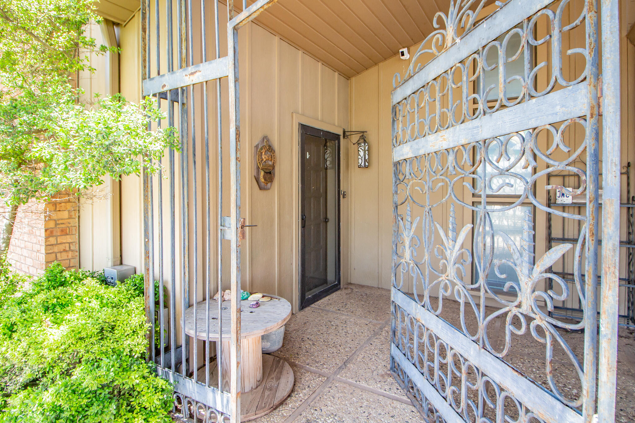1181 Fm 2236 Ralls, TX 79357 - Photo 6 of 42 a view of front door of house