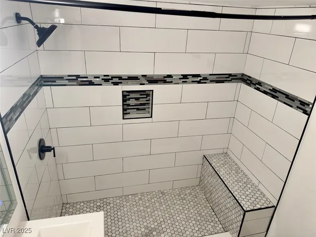 $1,350 | 4030 East Carey Avenue, Unit 2, Las Vegas, NV 89115