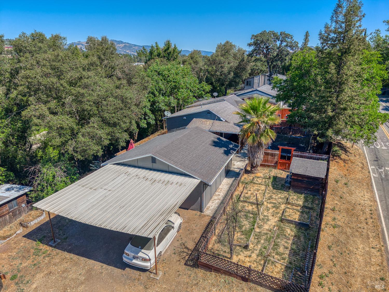 6240 Eastside Calpella Road Ukiah, CA 95482 - Photo 3 of 33