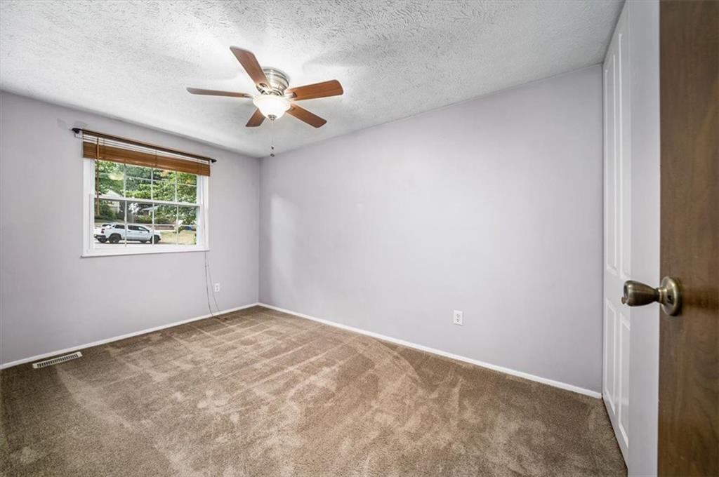 136 Raccoon Way Gibsonia, PA 15044 - Photo 18 of 25 Gallery Image 18