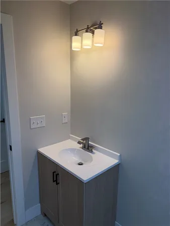 $2,500 | 44 Puritan Street, Providence, RI 02907