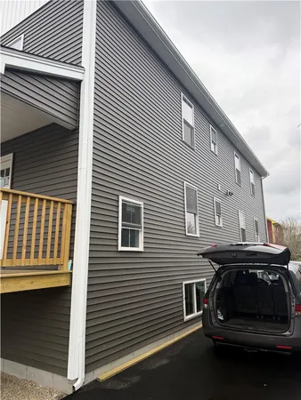 $2,500 | 44 Puritan Street, Providence, RI 02907