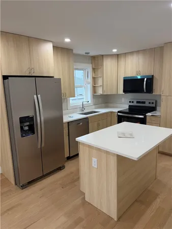 $2,500 | 44 Puritan Street, Providence, RI 02907