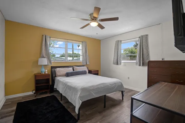 $699,000 | 5221 Southwest 89th Avenue, Cooper City, FL 33328