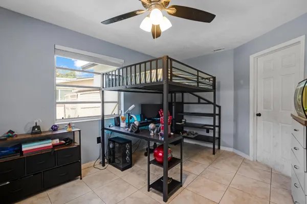 $699,000 | 5221 Southwest 89th Avenue, Cooper City, FL 33328