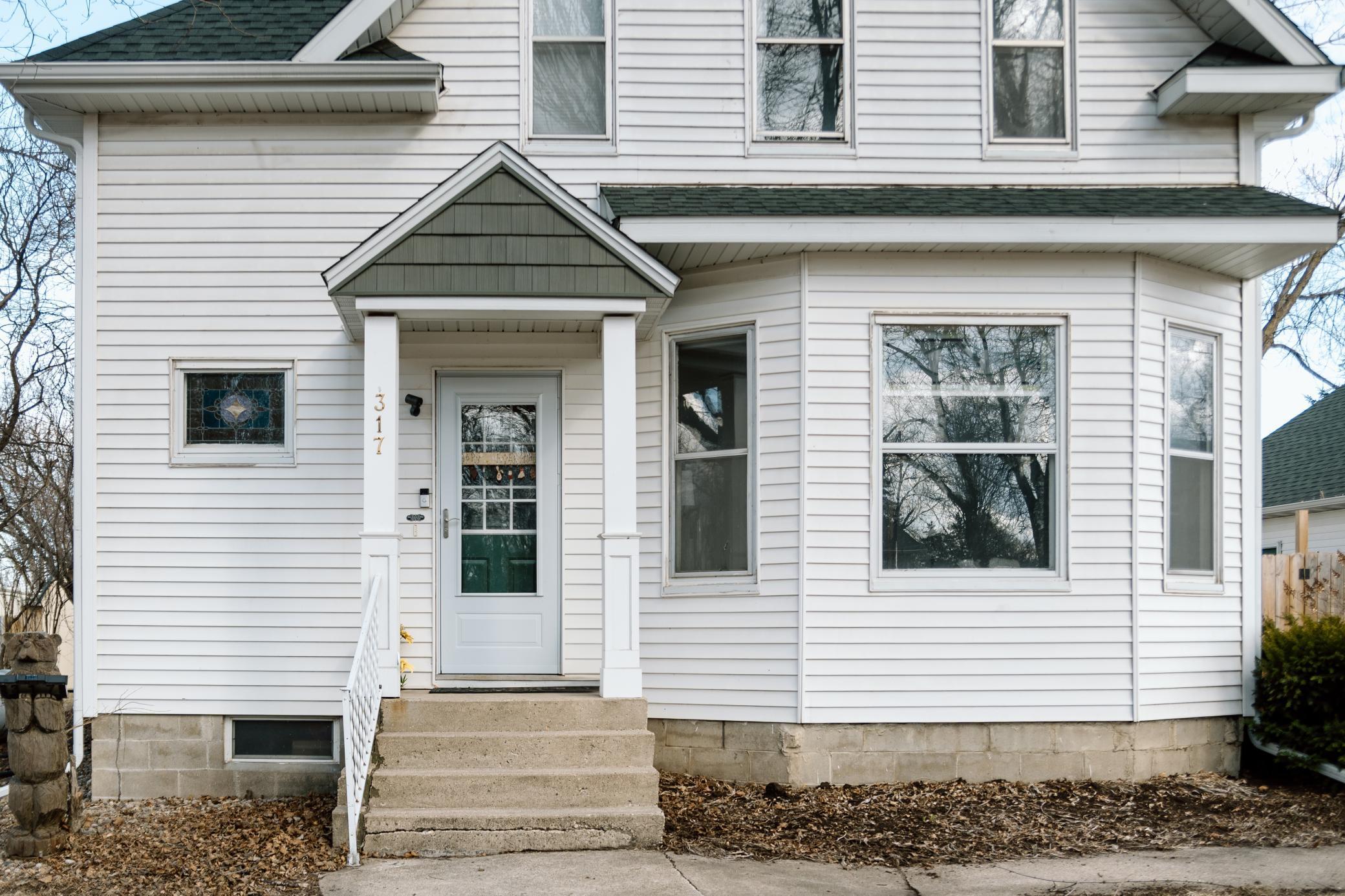 317 Northwest 2nd Street Pennock, MN 56279 - Photo 2 of 44