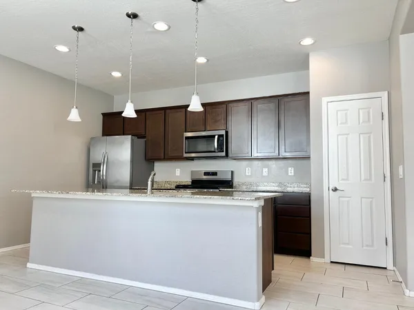 $1,795 | 152 North 56th Place, Mesa, AZ 85205