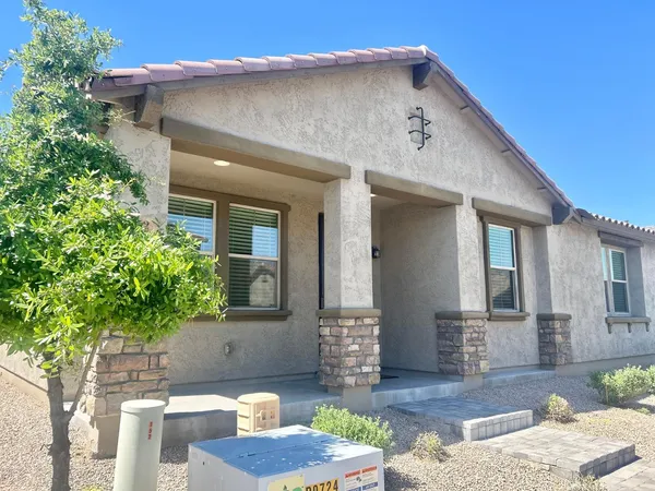 $1,795 | 152 North 56th Place, Mesa, AZ 85205
