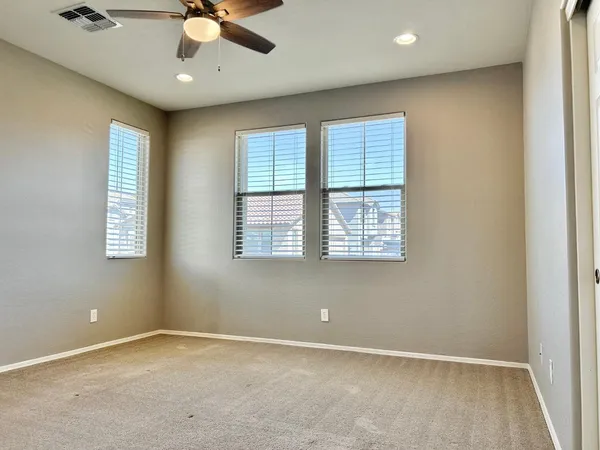 $1,795 | 152 North 56th Place, Mesa, AZ 85205