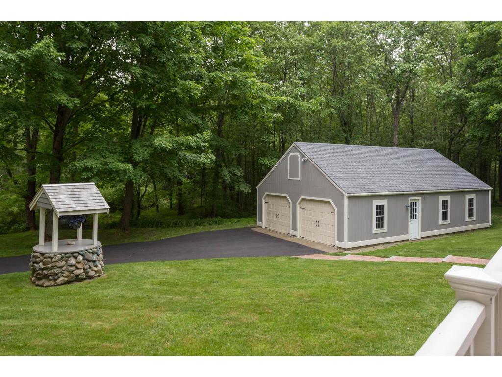 31 Pioneer Road Rye, NH 03870 - Photo 5 of 36