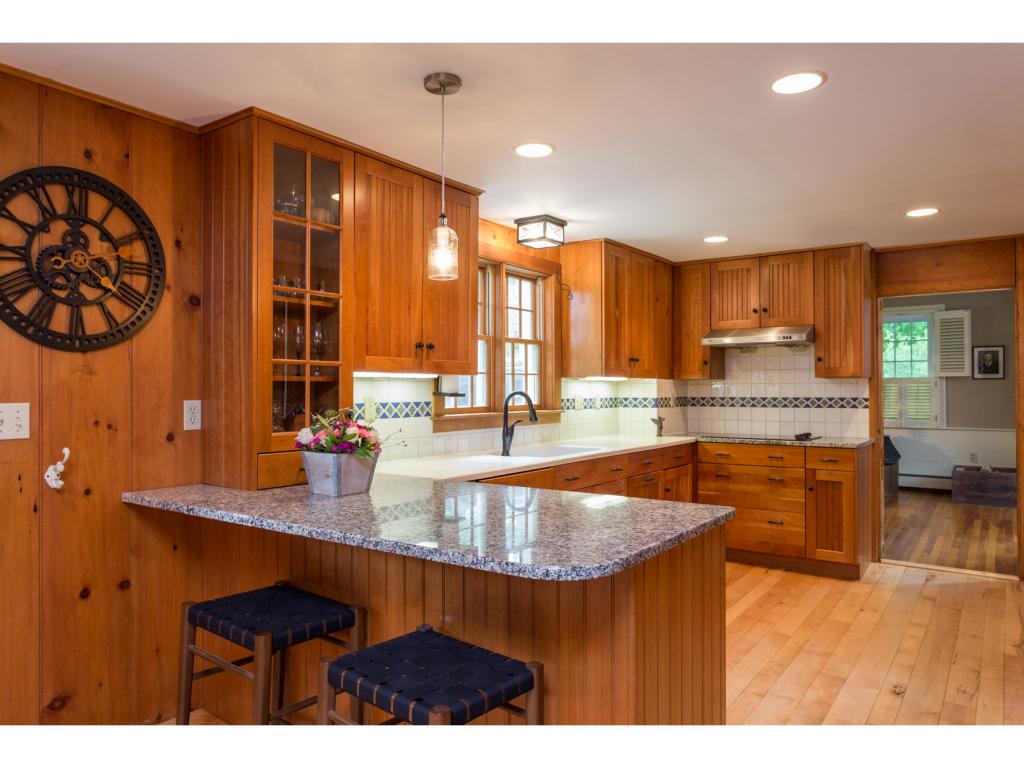 31 Pioneer Road Rye, NH 03870 - Photo 6 of 36