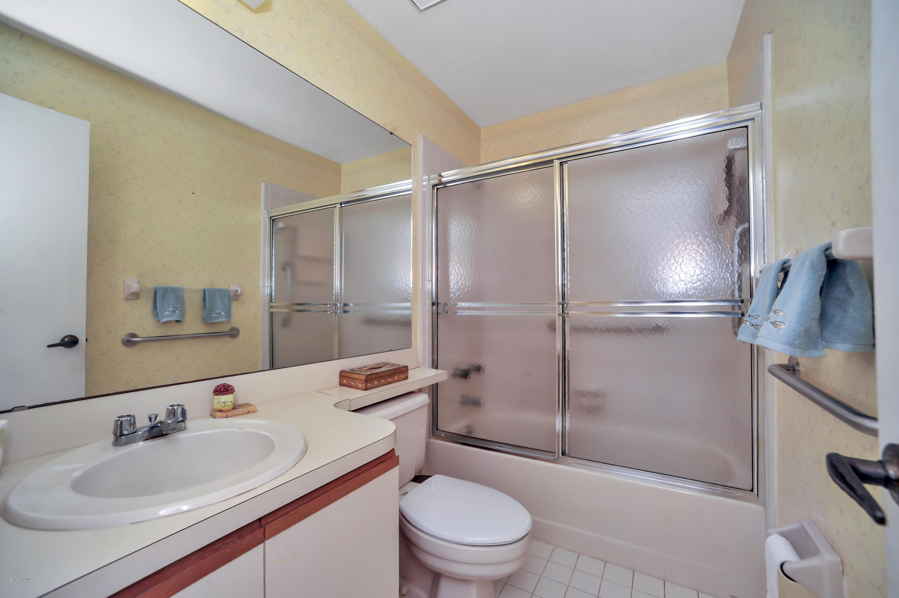 757 Spring Valley Drive Melbourne, FL 32940 - Photo 13 of 28 REW_9381