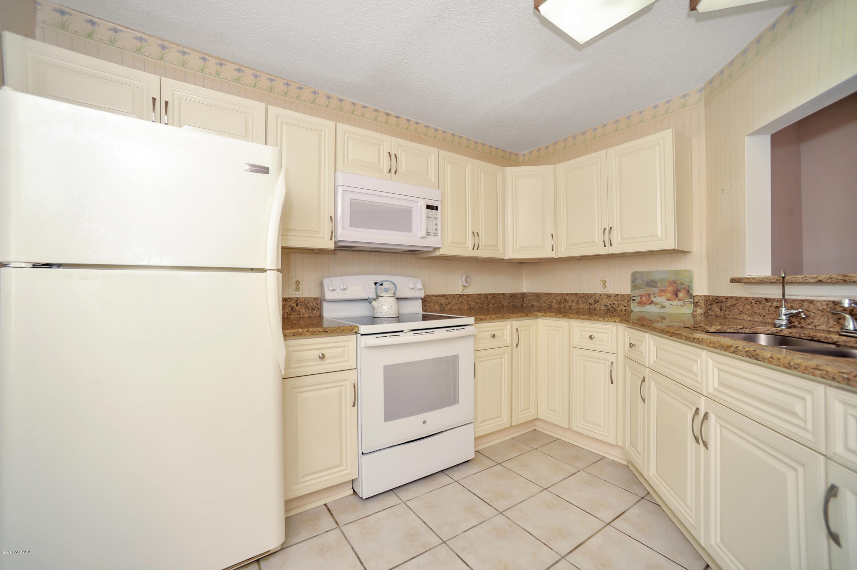 757 Spring Valley Drive Melbourne, FL 32940 - Photo 10 of 28 REW_9391