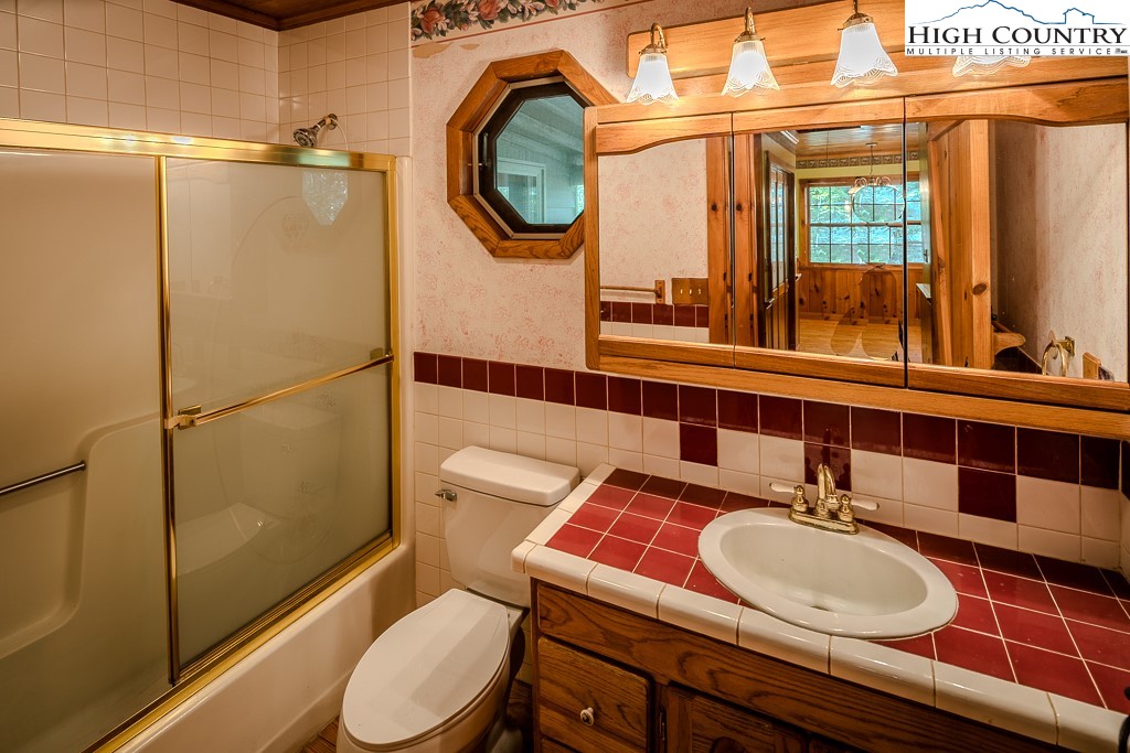 478 Laurel Hills Road Newland, NC 28657 - Photo 31 of 50