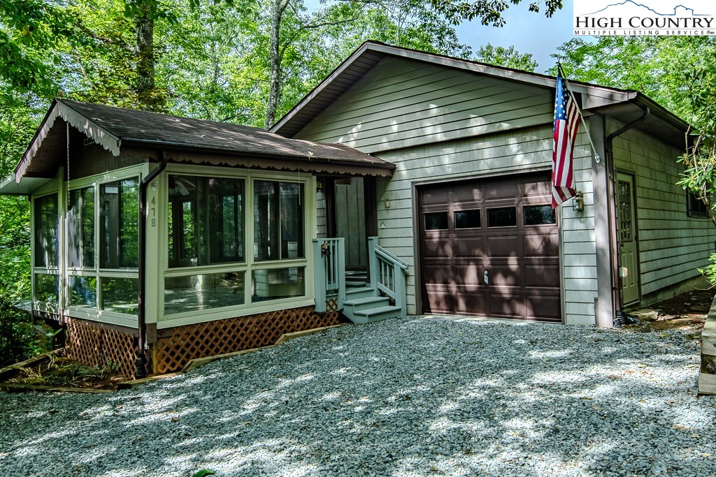 478 Laurel Hills Road Newland, NC 28657 - Photo 5 of 50