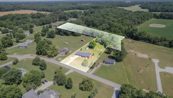2657 Ragsdale Road Manchester, TN 37355 - Photo 2 of 21