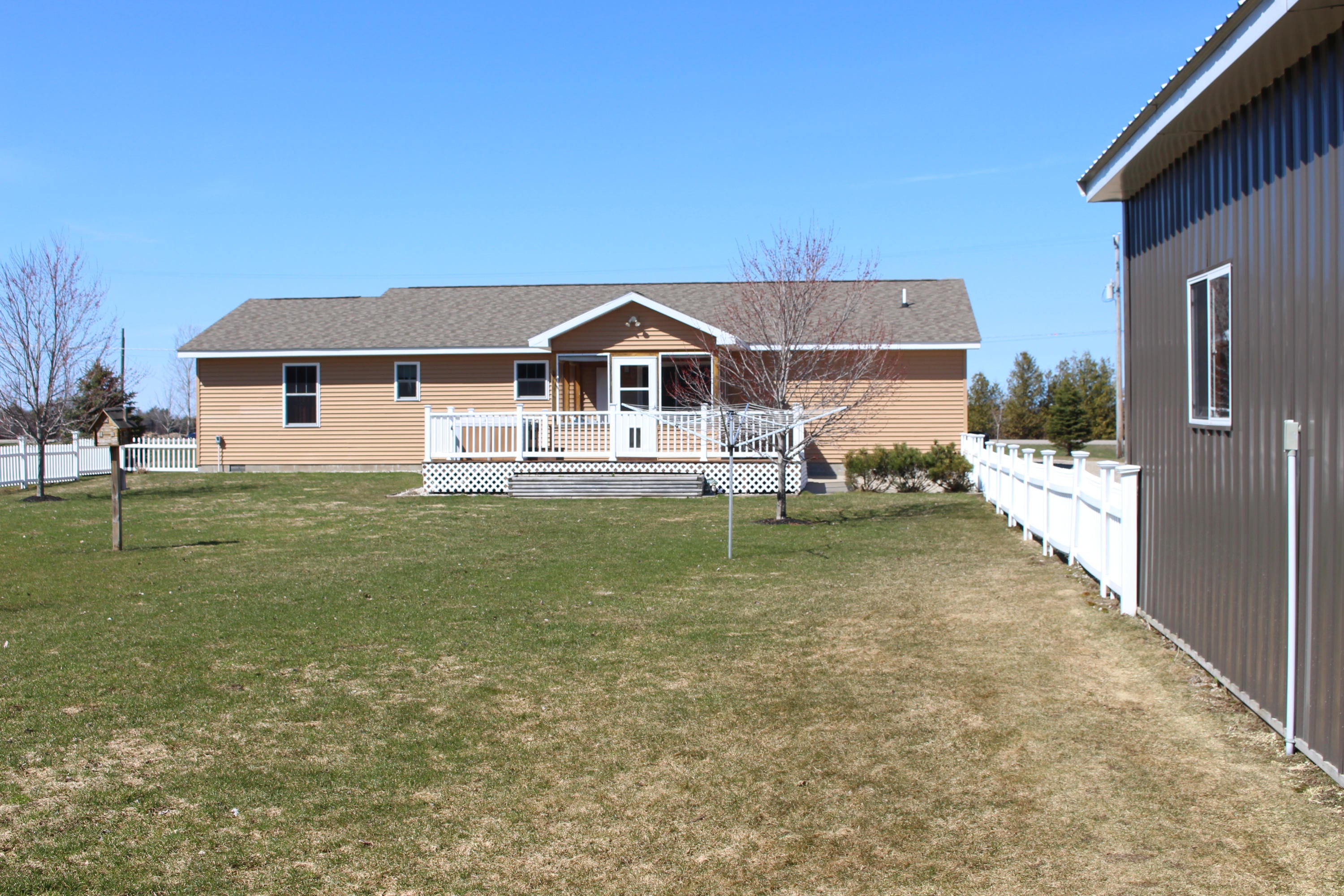 9221 South River Road Cheboygan, MI 49721 - Photo 18 of 19 Gallery Image 18