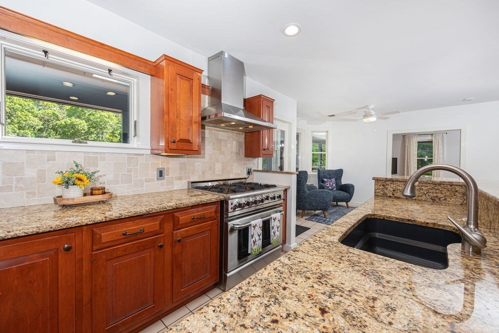 29 Longview Road Falmouth, MA 02556 - Photo 16 of 41 Gallery Image 16