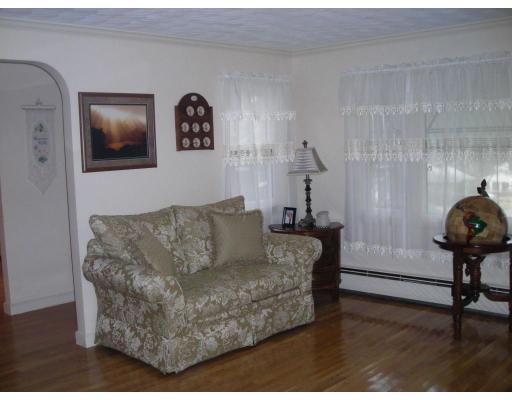 6 Evergreen Road Stoneham, MA 02180 - Photo 10 of 21 Gallery Image 10