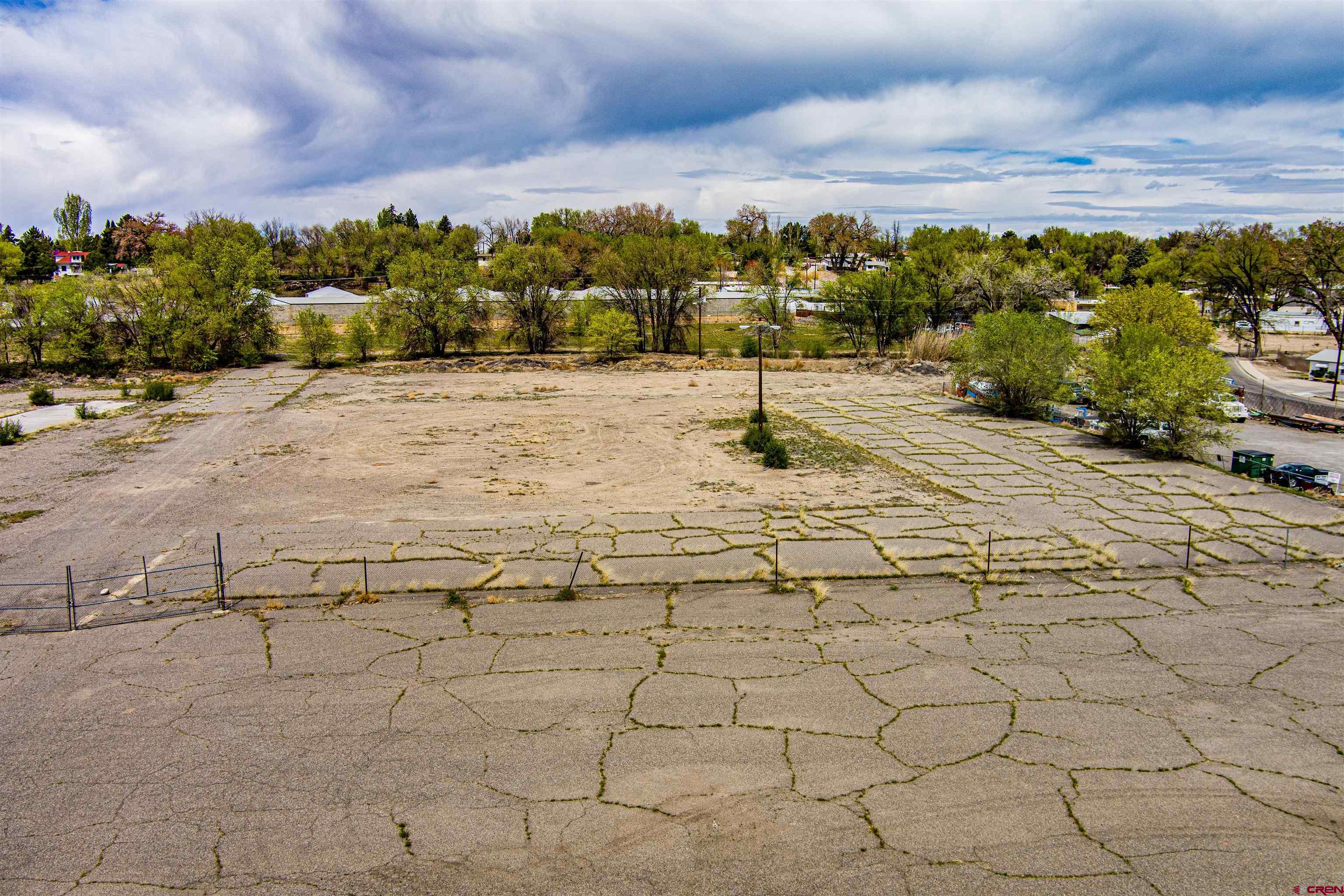 a view of a yard with an outdoor space