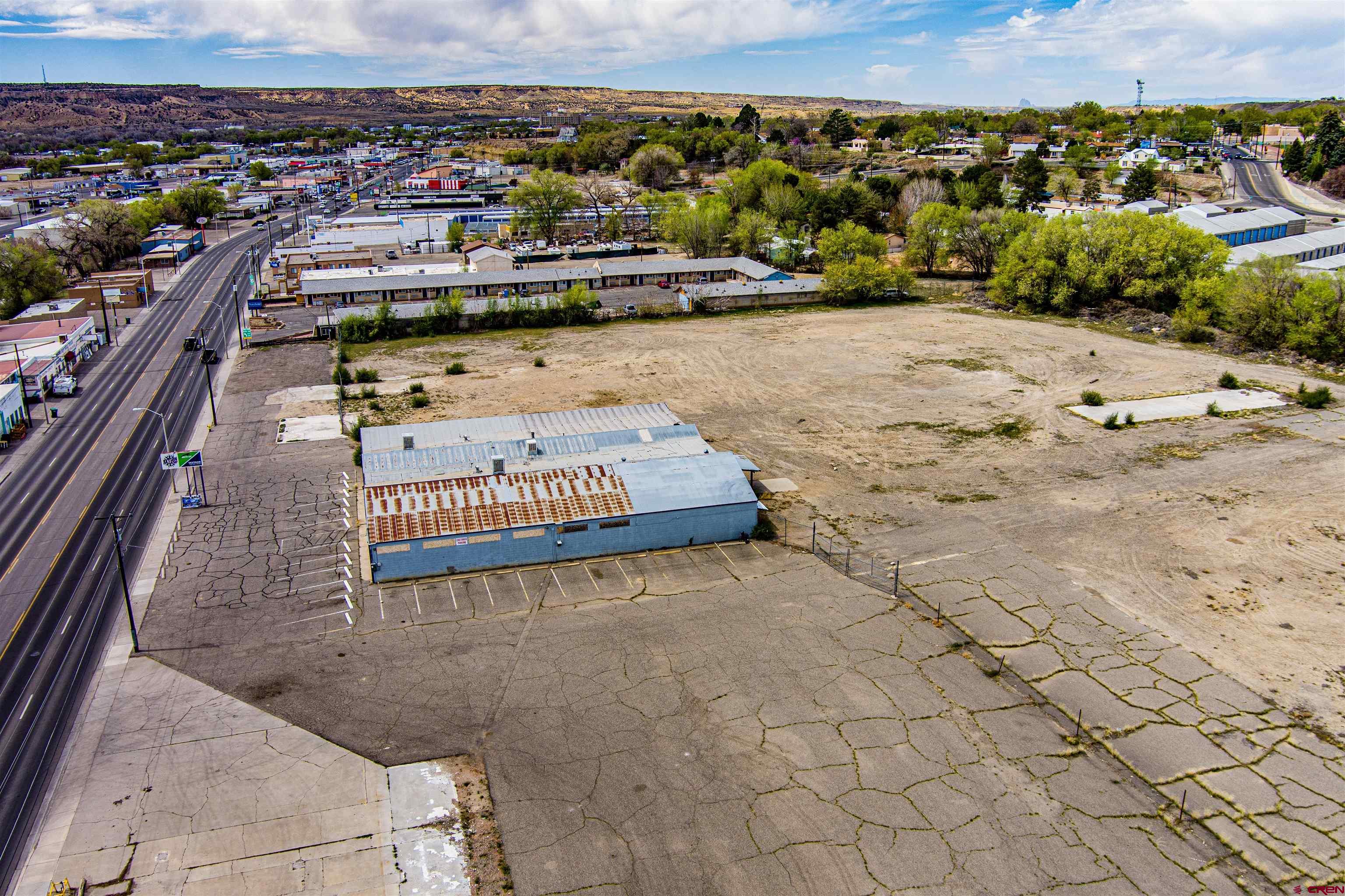 720 East Main Street Farmington, NM 87401 - Photo 2 of 3 a view of a city