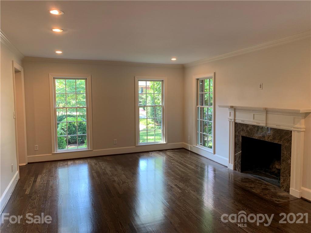 409 Cherokee Road Charlotte, NC 28207 - Photo 3 of 11 Gallery Image 3