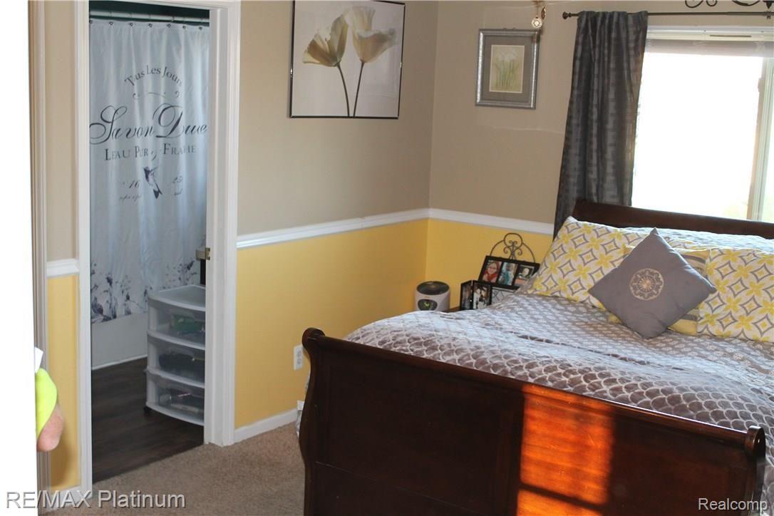 4038 Stone Post Road Newport, MI 48166 - Photo 8 of 11 Master Bed/Bath