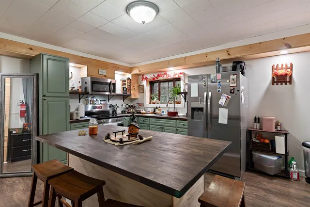 $299,000 | 393 Ferry Street, Hyde Park, VT 05655