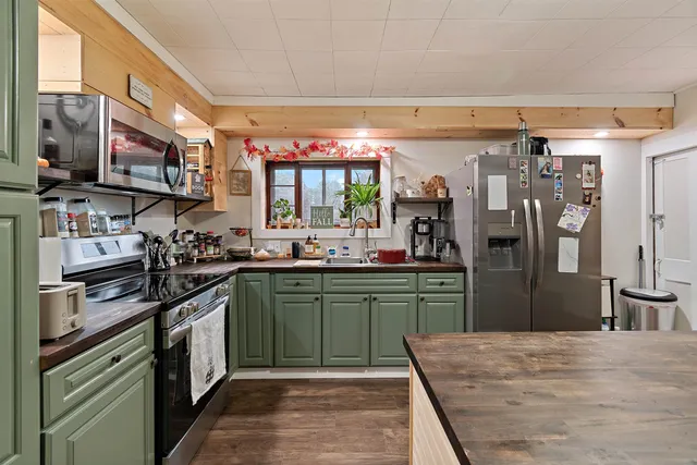 $299,000 | 393 Ferry Street, Hyde Park, VT 05655