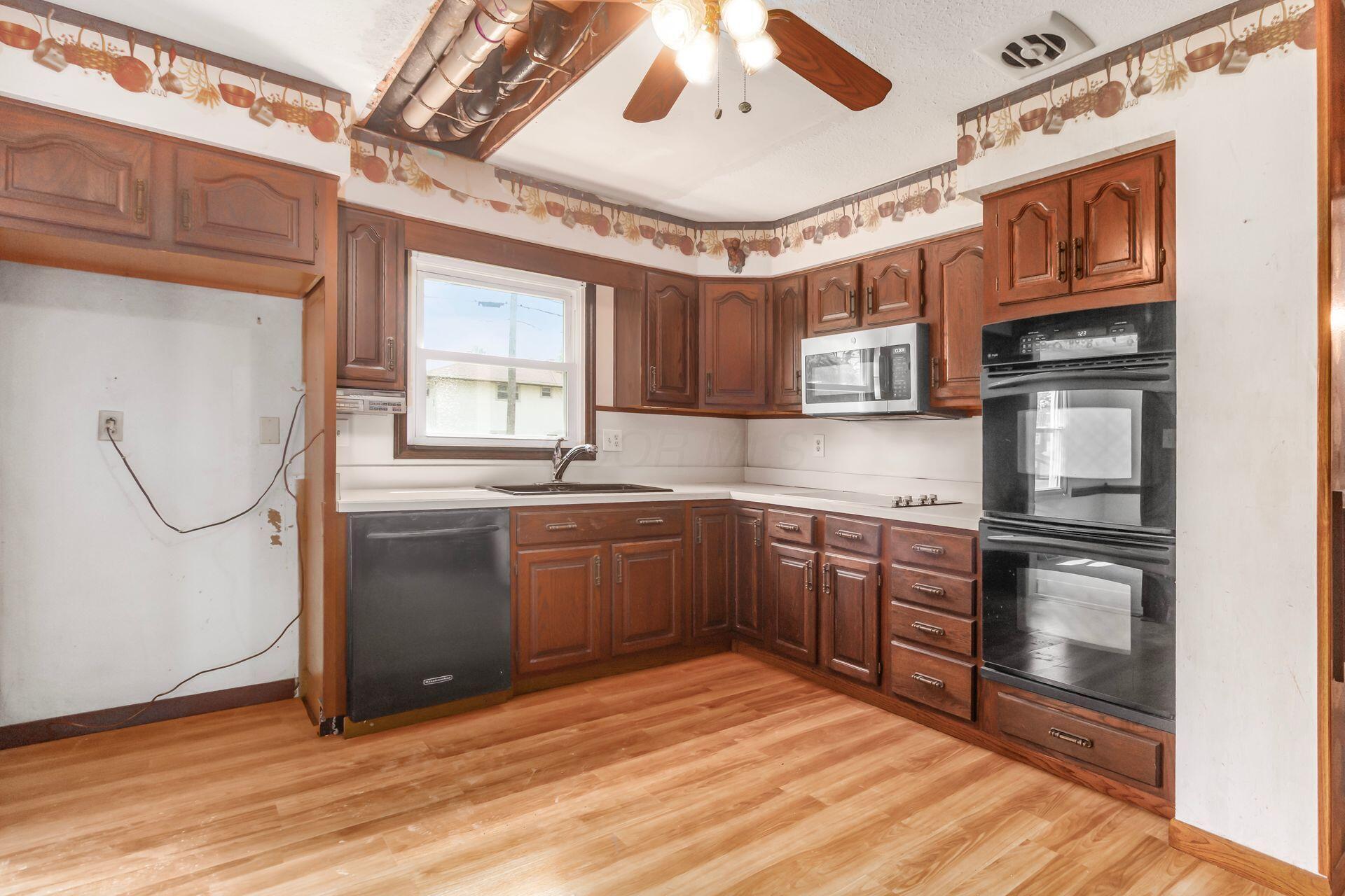 1720 Kenwick Road Columbus, OH 43209 - Photo 11 of 46