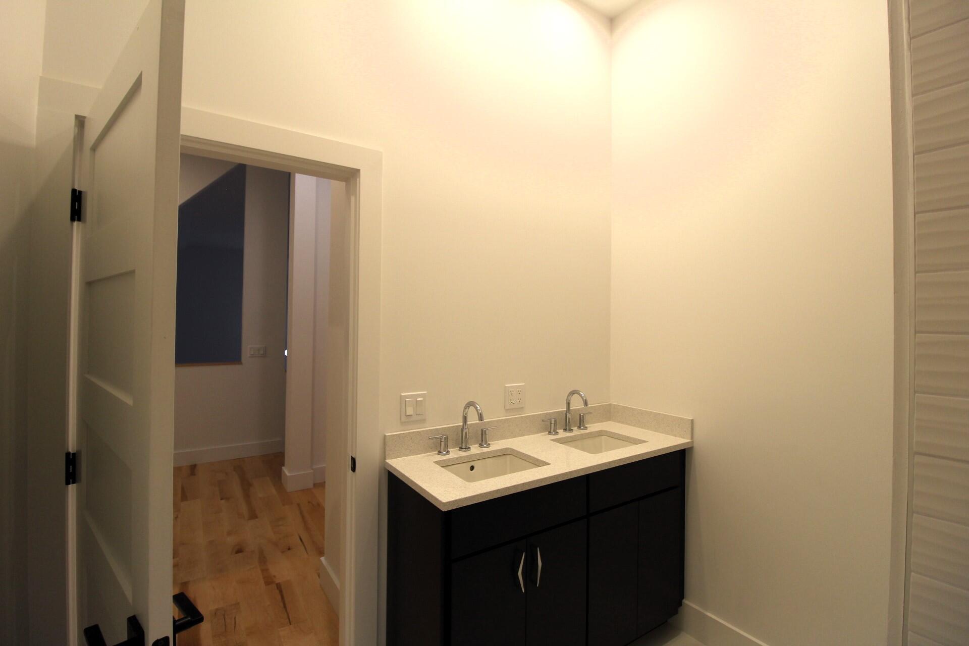 600 Augusta Road Belmont, ME 04952 - Photo 37 of 48 guest bath