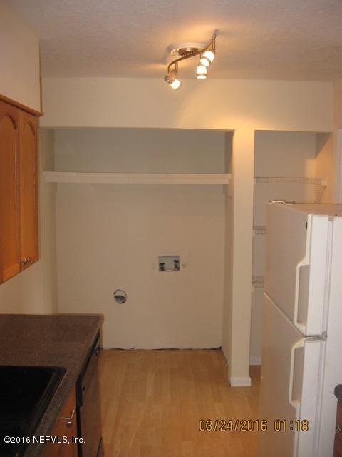 6519 West Newberry Road, Unit 915 Gainesville, FL 32607 - Photo 9 of 24 IMG_4533