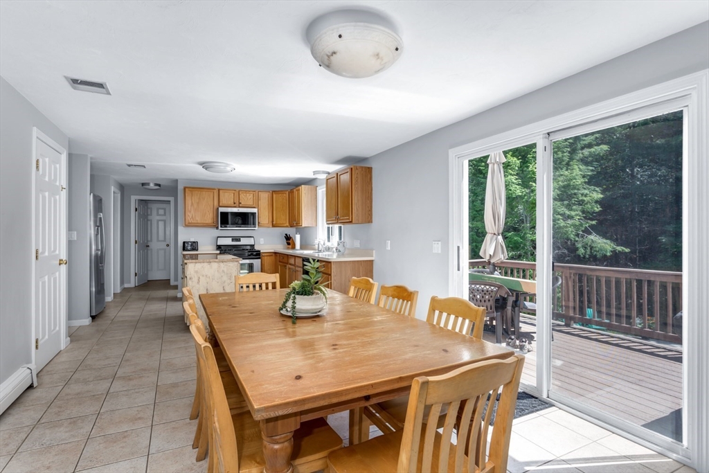 19 Padden Road Franklin, MA 02038 - Photo 13 of 42
