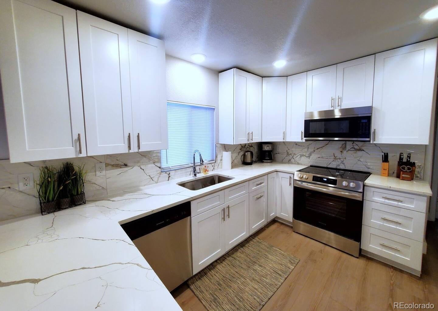 42 South Hooker Street Denver, CO 80219 - Photo 2 of 17