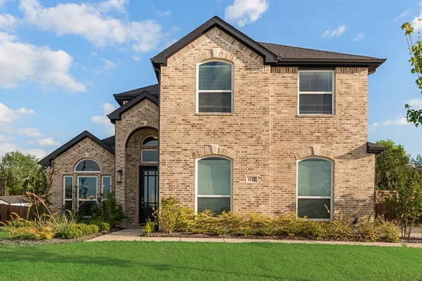 $3,500 | 1112 East Hidden Lks Drive, DeSoto, TX 75115