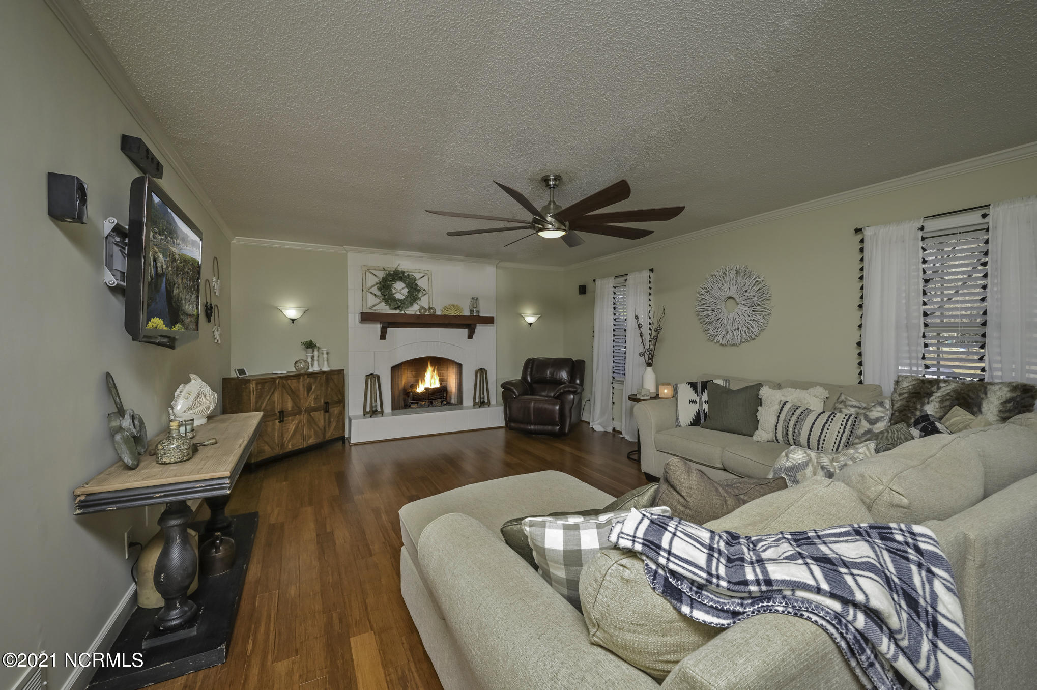 500 Alderson Road Washington, NC 27889 - Photo 20 of 52 Family Room