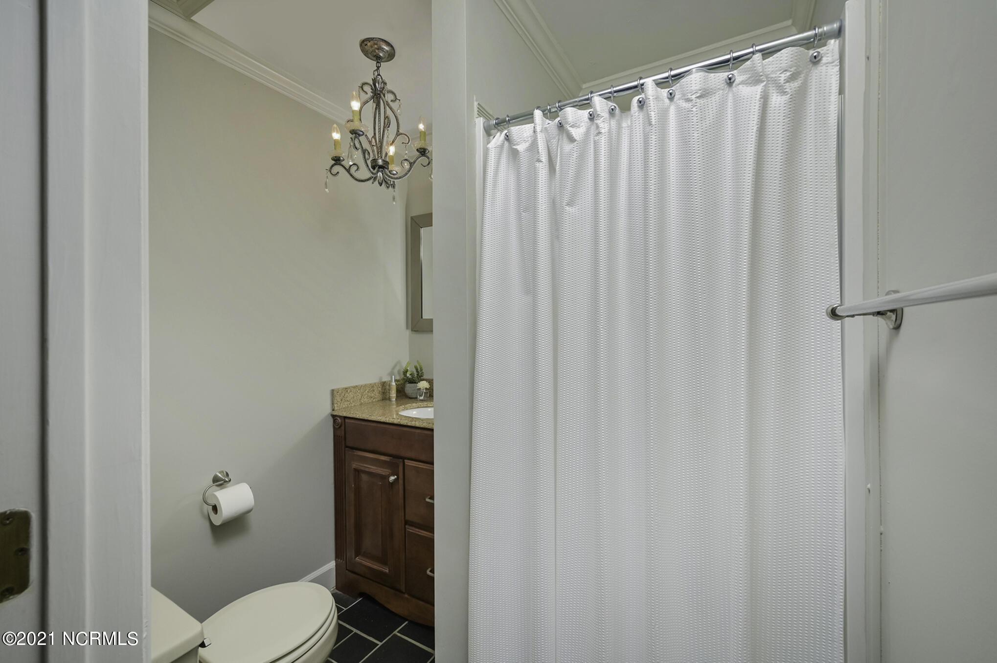 500 Alderson Road Washington, NC 27889 - Photo 25 of 52 Main Level Full Bath