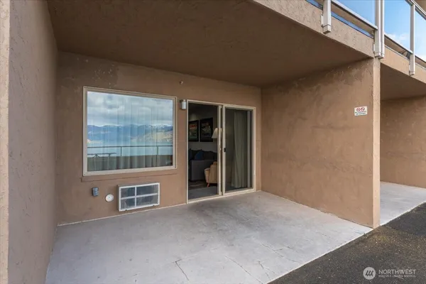 $359,000 | 322 West Woodin Avenue, Unit 514, Chelan, WA 98816