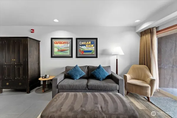 $359,000 | 322 West Woodin Avenue, Unit 514, Chelan, WA 98816