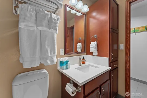 $359,000 | 322 West Woodin Avenue, Unit 514, Chelan, WA 98816