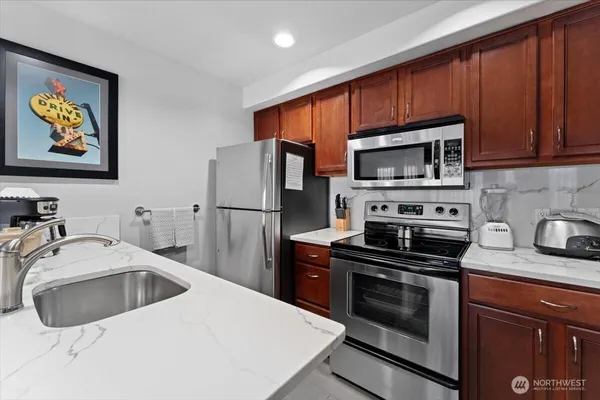 $359,000 | 322 West Woodin Avenue, Unit 514, Chelan, WA 98816