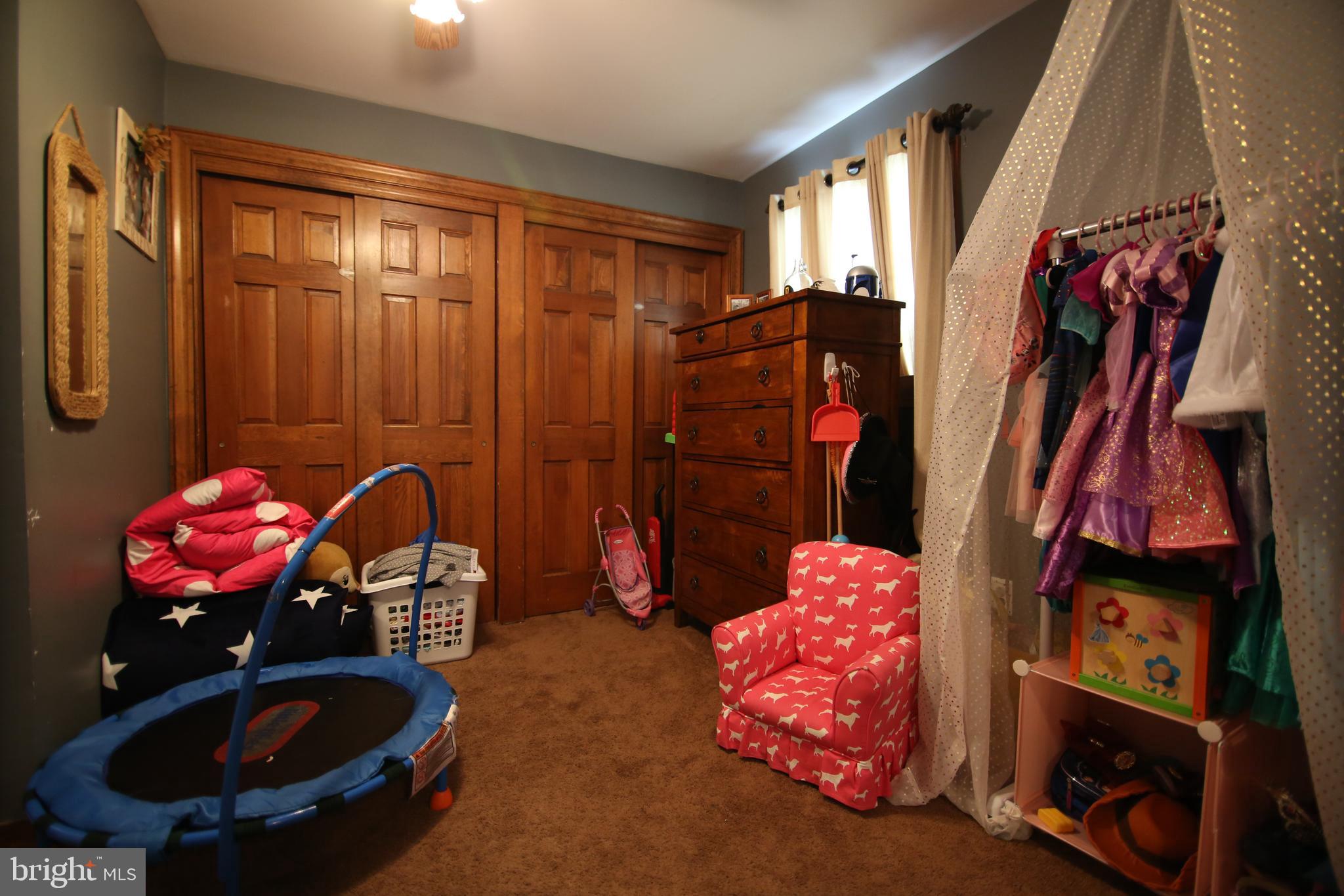 5 Circle Road Levittown, PA 19057 - Photo 16 of 27