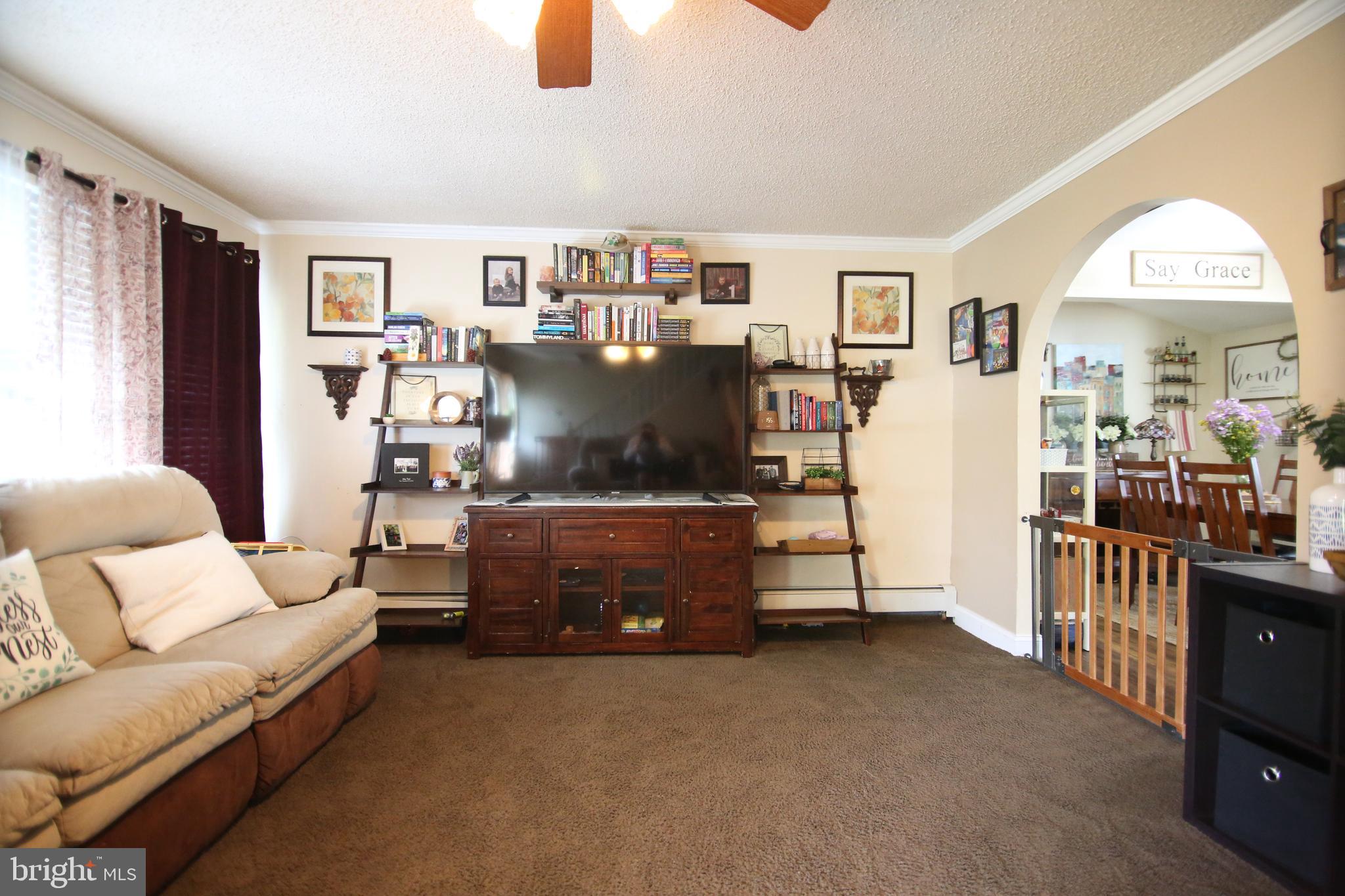 5 Circle Road Levittown, PA 19057 - Photo 17 of 27