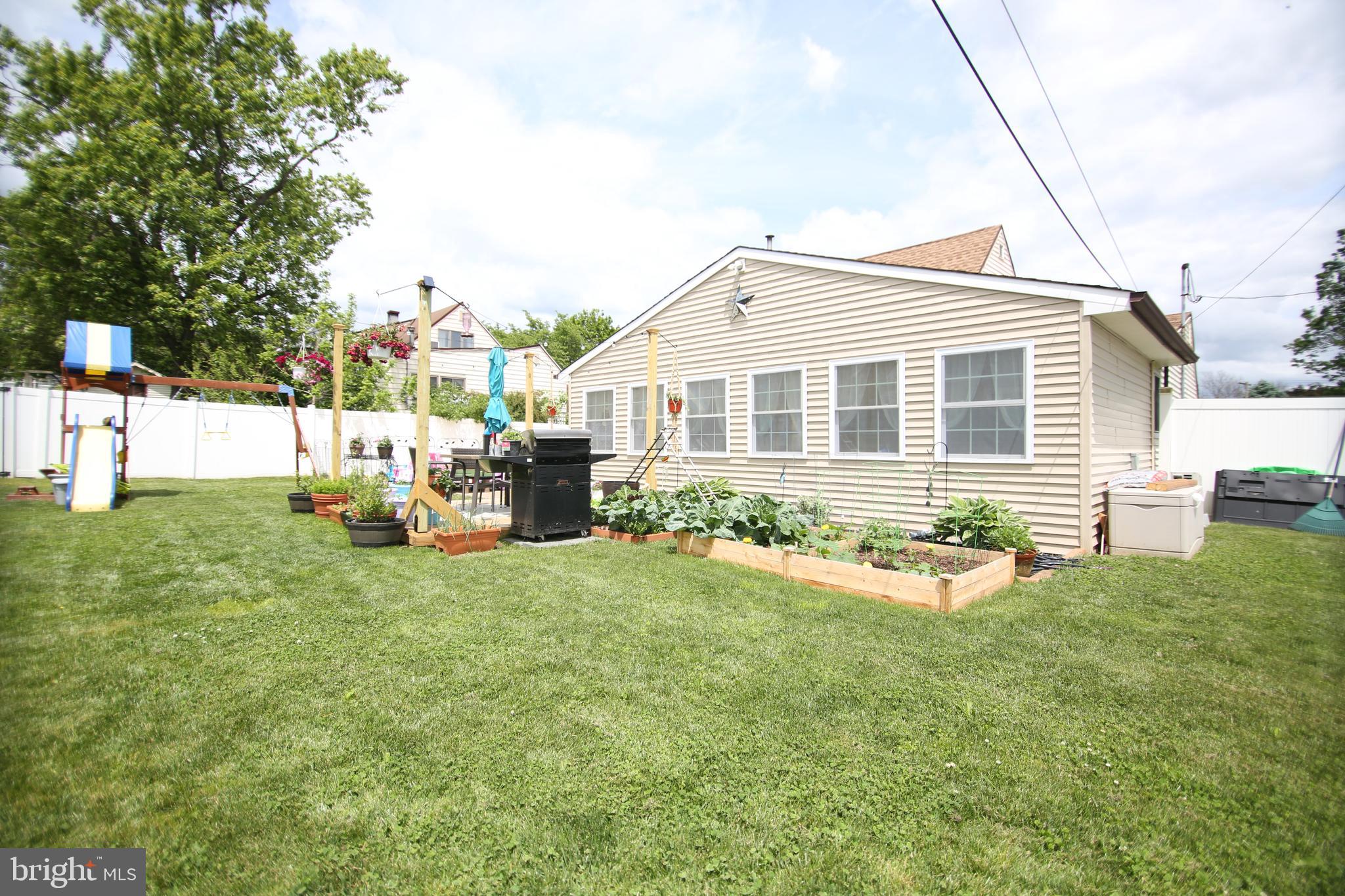 5 Circle Road Levittown, PA 19057 - Photo 26 of 27