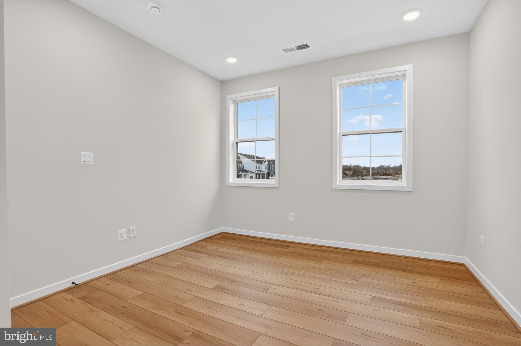 22745 Stratus Place Ashburn, VA 20148 - Photo 18 of 25