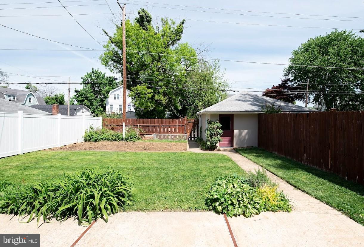 1505 3rd Avenue York, PA 17403 - Photo 11 of 12 a view of a backyard with a garden