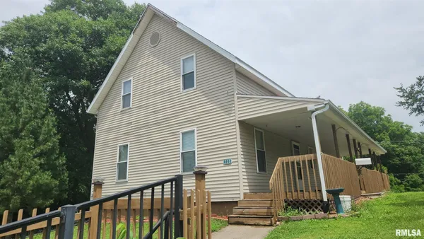 $115,000 | 725 North Lafayette Street, Macomb, IL 61455
