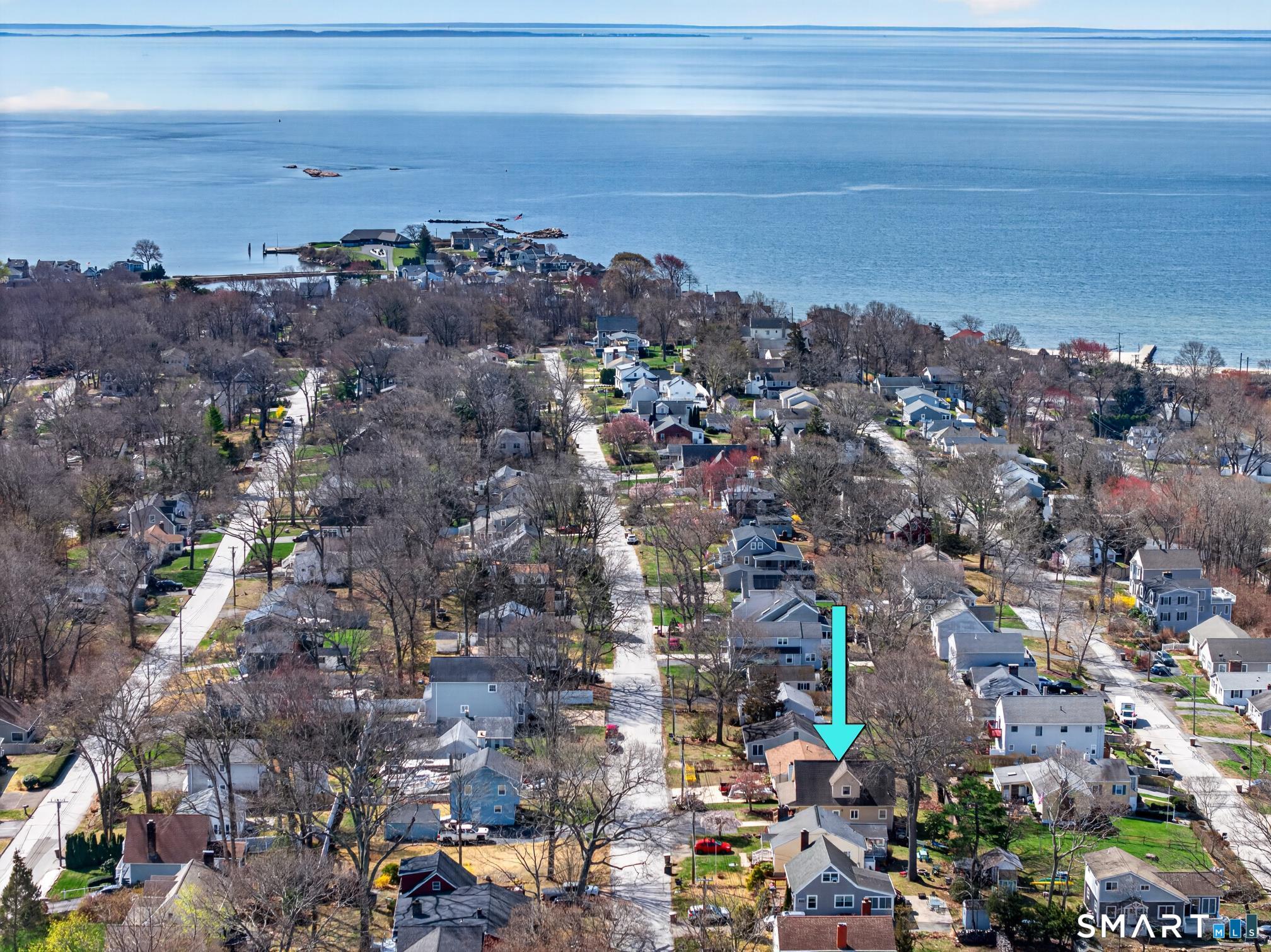 68 Hillcrest Road East Lyme, CT 06357 - Photo 3 of 40