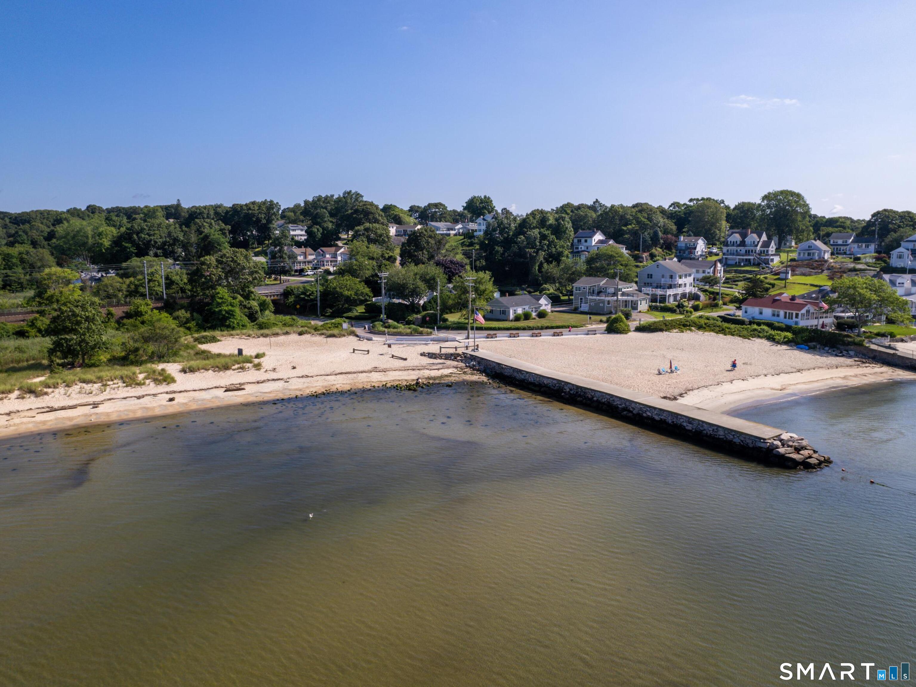 68 Hillcrest Road East Lyme, CT 06357 - Photo 34 of 40